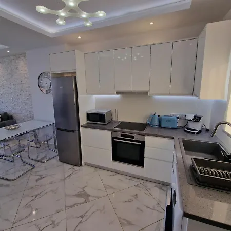 The Belvedere Marina Apartman *
