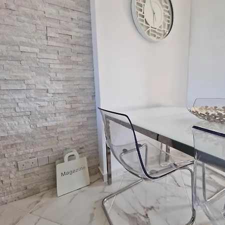 Apartman The Belvedere Marina Lací