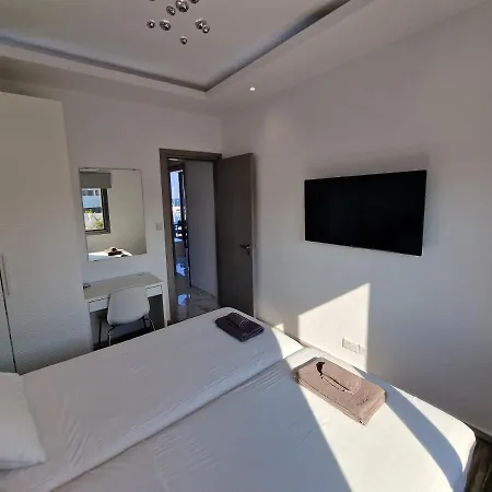 The Belvedere Marina شقة *