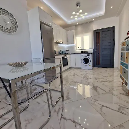 The Belvedere Marina شقة