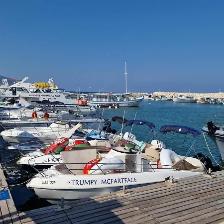 The Belvedere Marina Lací