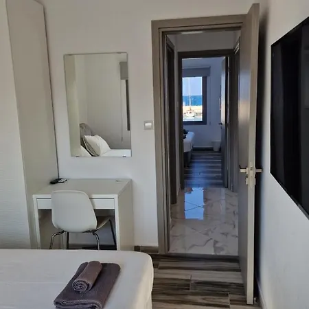 The Belvedere Marina لاشي