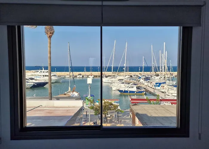 The Belvedere Marina Apartment Lachi