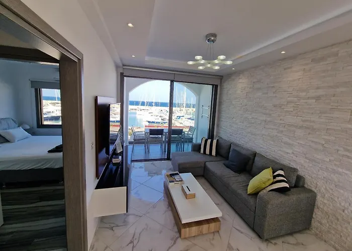 The Belvedere Marina Apartment