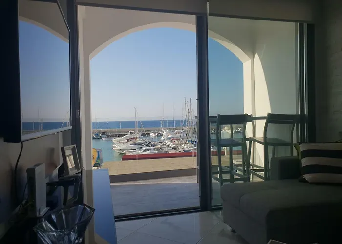 The Belvedere Marina Apartment Lachi